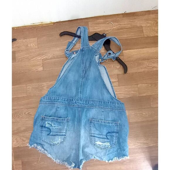 American eagle outfitters denim distressed overalls, shorts - Picture 3 of 6